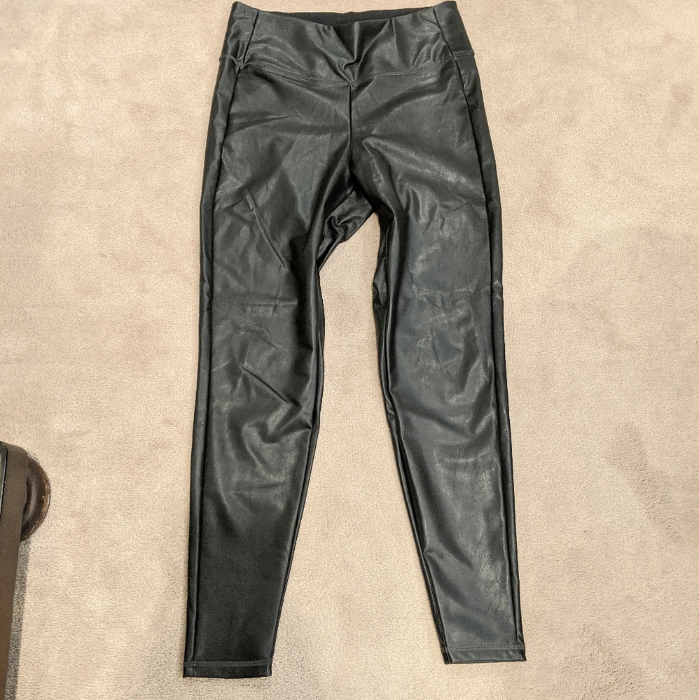 Athleta Faux Leather Fleece Lined Leggings M - Picture 2 of 9